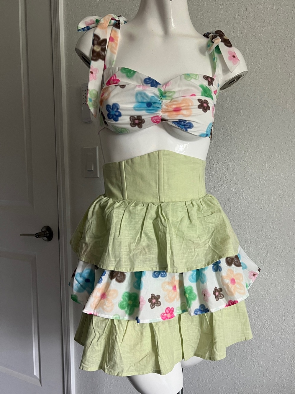 Tiered Pastel Green Floral Ruffle Mini Corset Skirt and Crop Top Set XS